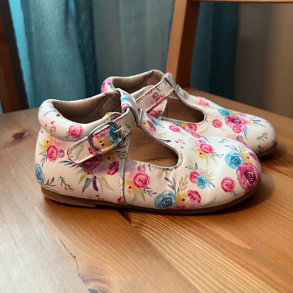 Little Girl Floral T-Strap Shoes